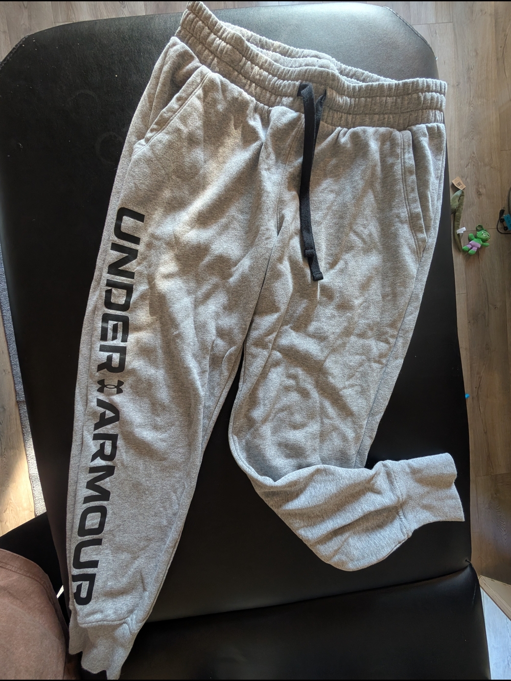 Under Armour Women's Light Gray Sweatpants with Black Logo - Picture 2 of 8